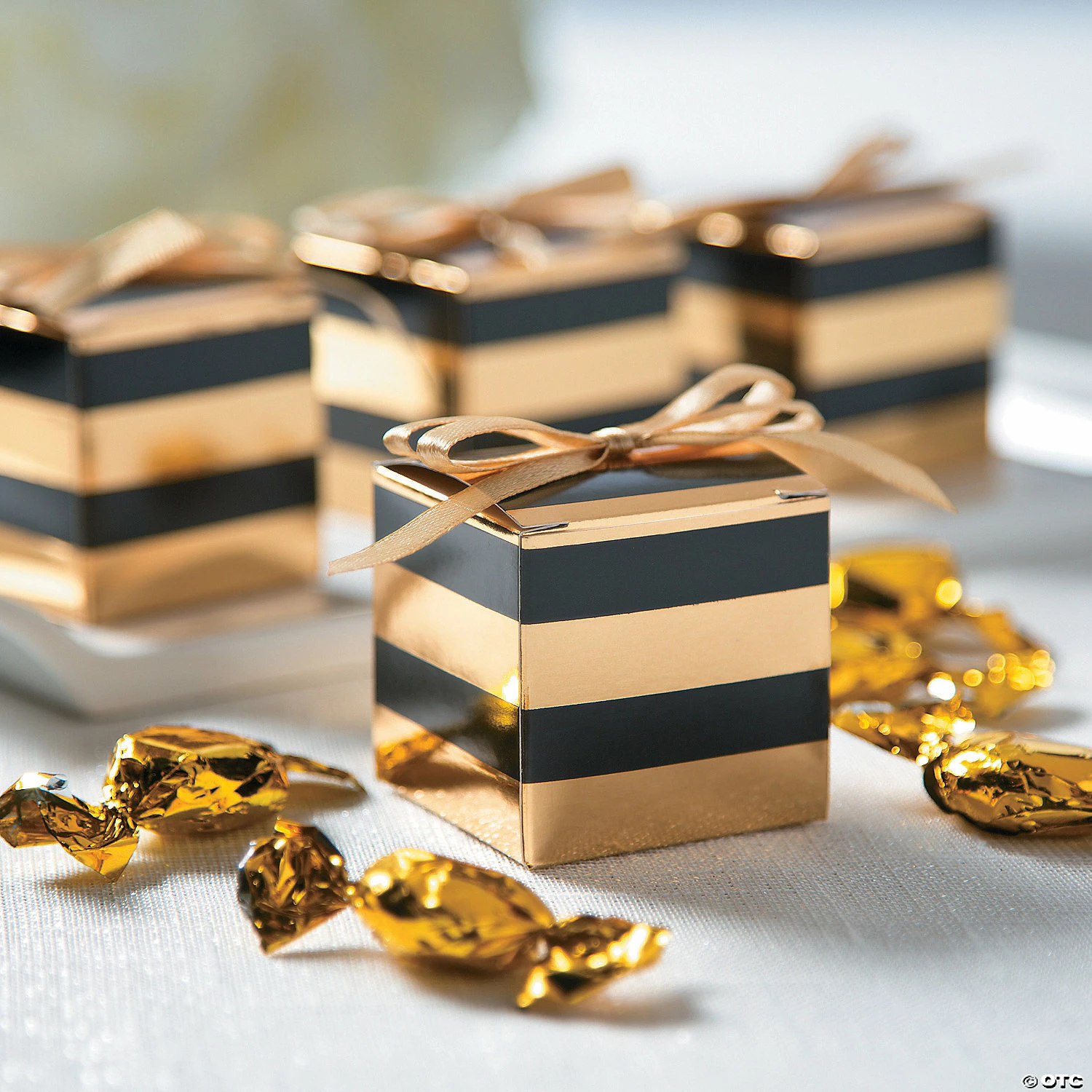 Brand new 🥰 Black & Gold Favor Boxes - 24 Pc. 🛒 - Image 2